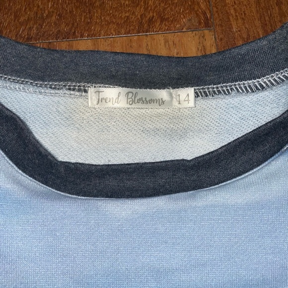 Boys size 14-16, Tye Dye shirt - Picture 4 of 5